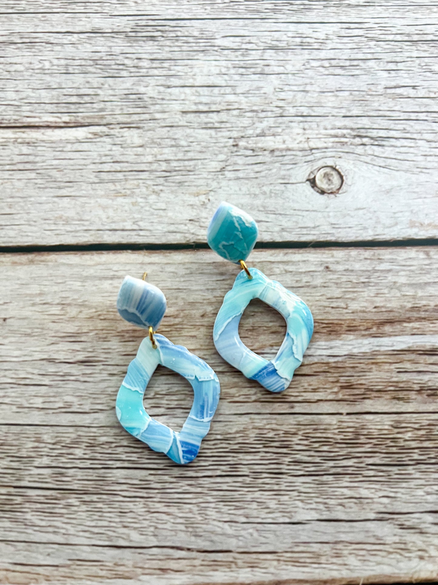 Crystal Cove Dangle Earrings